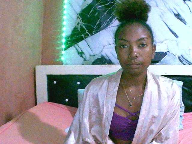 maliah live cam on BongaCams