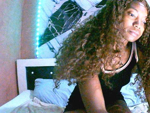maliah Live Cam on BongaCams