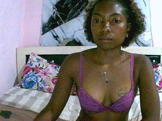 laetitianah webcam