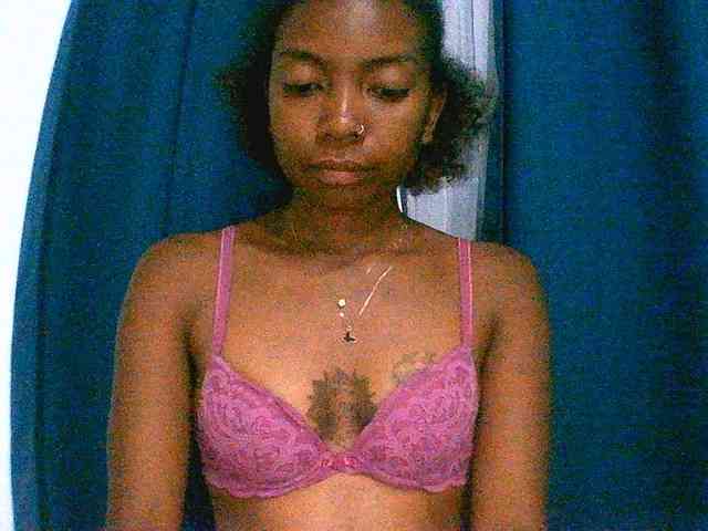 laetitianah webcam