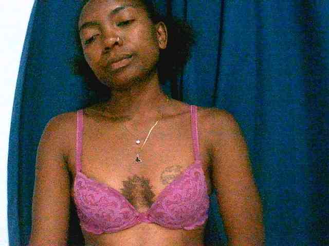 laetitianah webcam