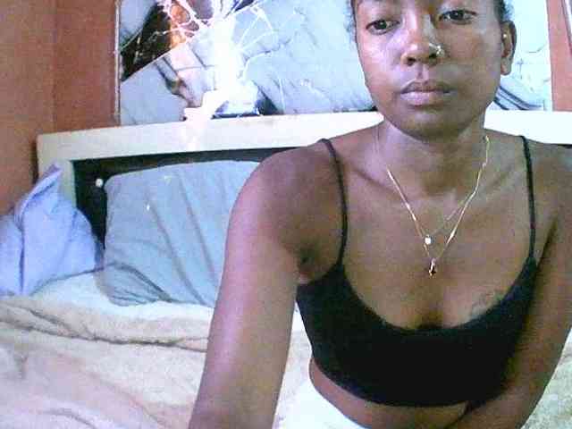 laetitianah webcam