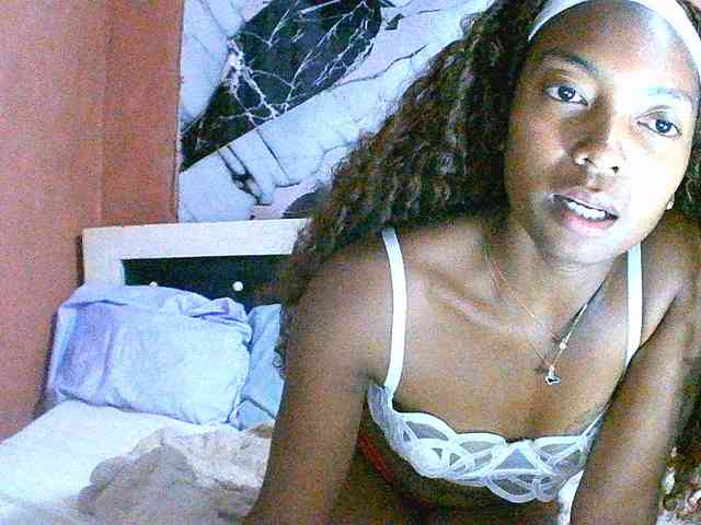 laetitianah webcam