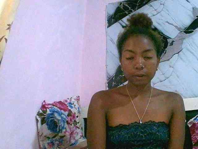 laetitianah webcam