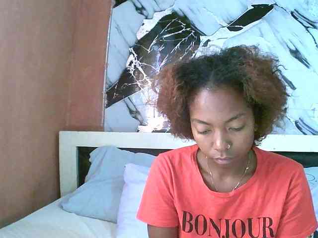 laetitianah webcam