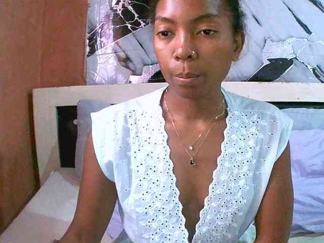 laetitianah webcam
