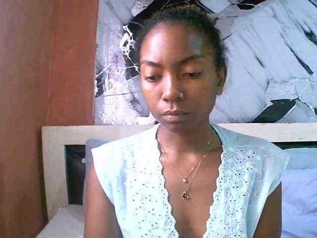 laetitianah webcam