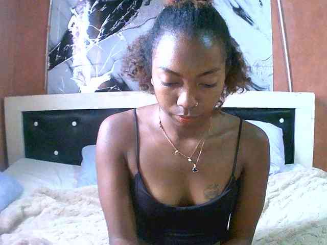 laetitianah webcam