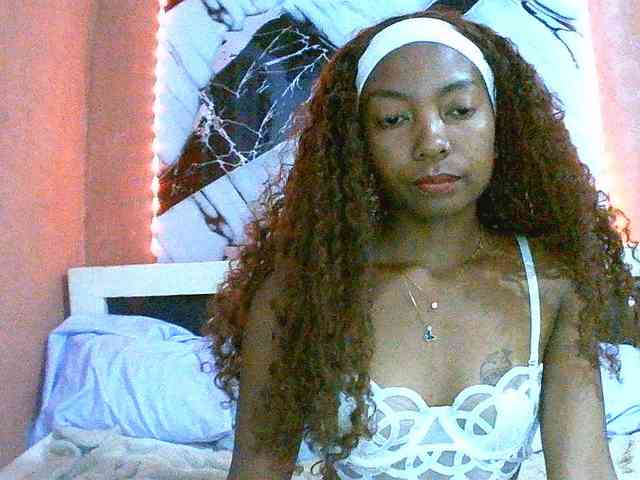 Modèle: laetitianah