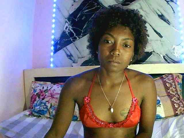 laetitianah webcam