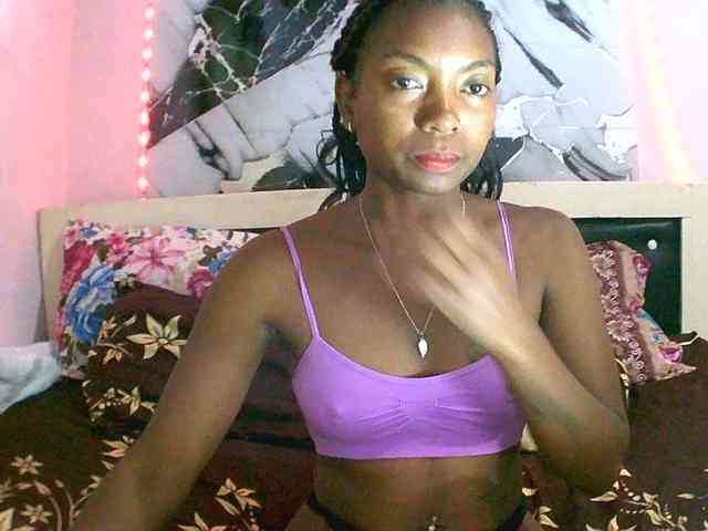 maliah Live Webcam on BongaCams