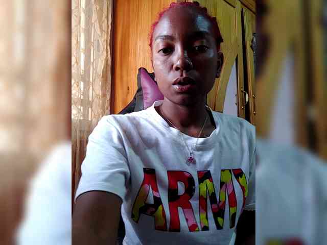 laetitianah webcam