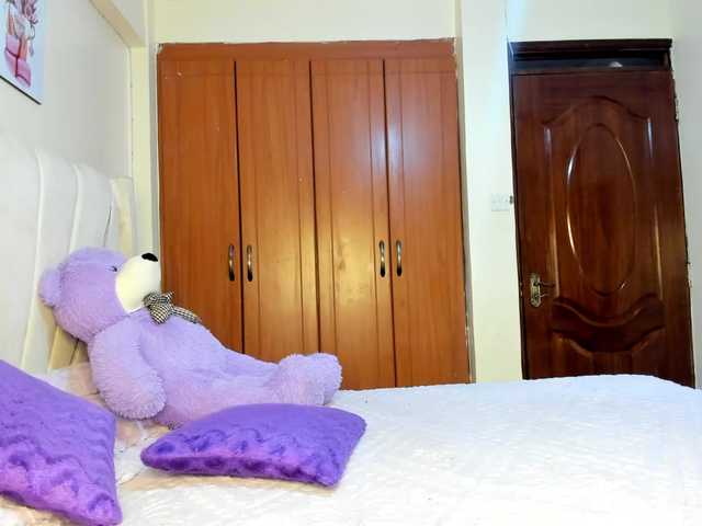 Freaky-Sweetie live cam on BongaCams