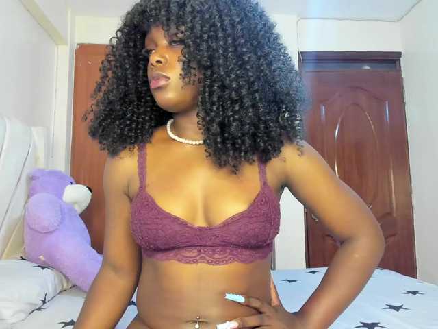 Freaky-Sweetie live cam on BongaCams