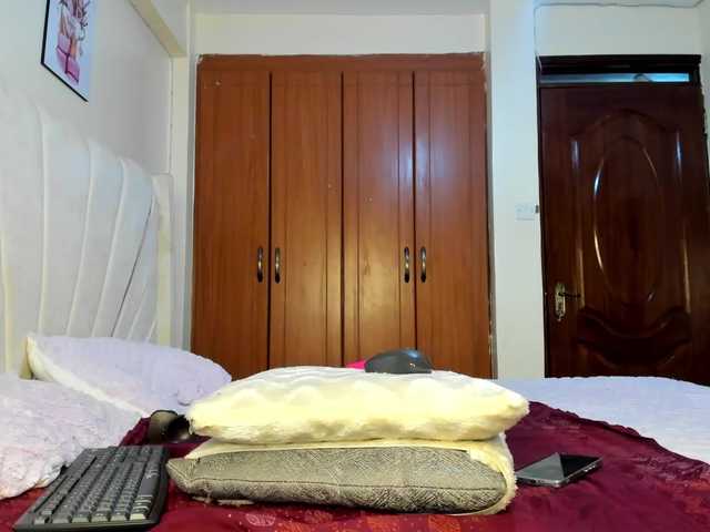 Freaky-Sweetie live cam on BongaCams