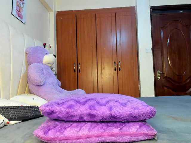 Freaky-Sweetie live cam on BongaCams