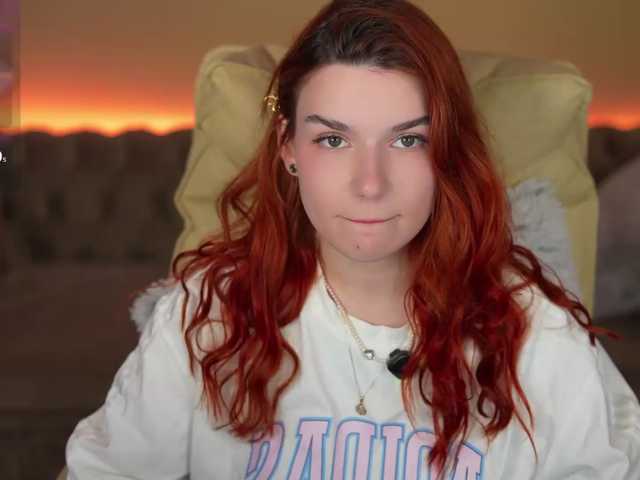 RedShinee live cam on BongaCams