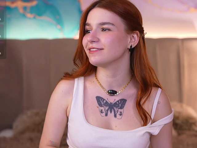RedShinee live cam on BongaCams