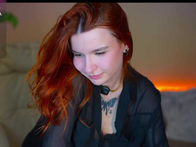 RedShinee live cam on BongaCams