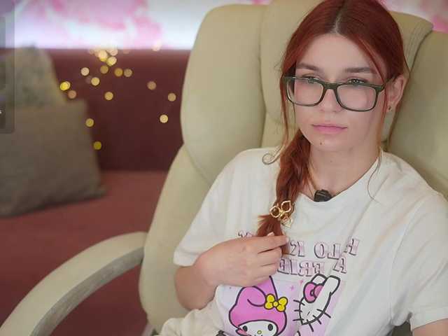 RedShinee live cam on BongaCams