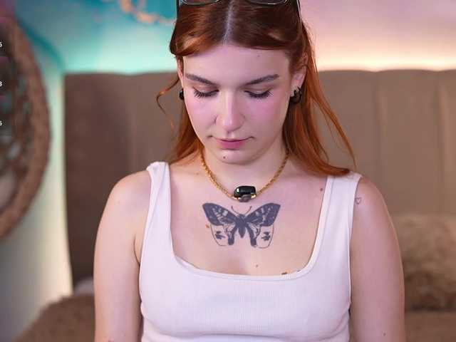 RedShinee live cam on BongaCams
