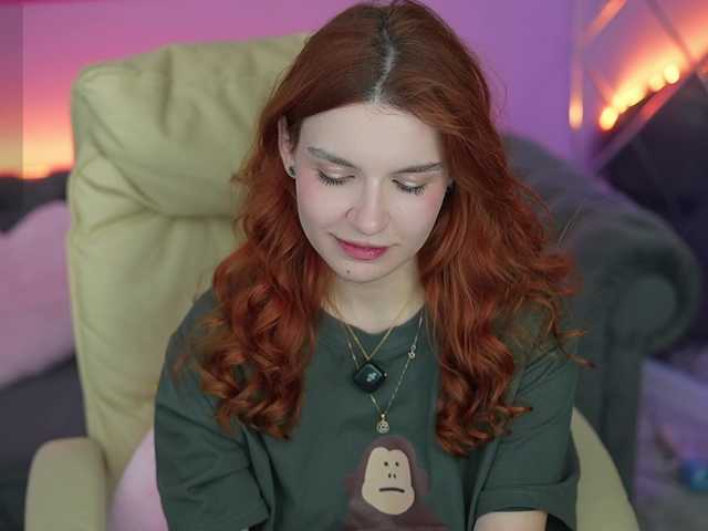 RedShinee live cam on BongaCams