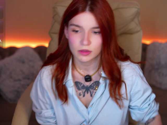 RedShinee live cam on BongaCams