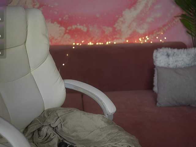 RedShinee live cam on BongaCams