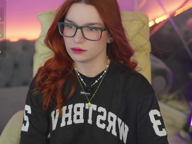 RedShinee live cam on BongaCams
