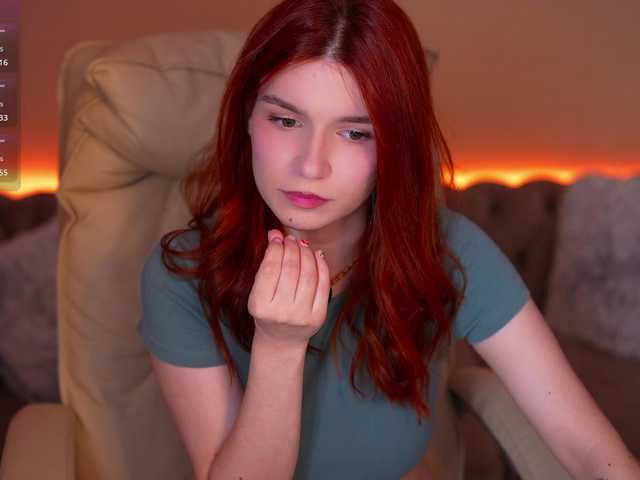 RedShinee live cam on BongaCams