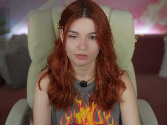 RedShinee live cam on BongaCams