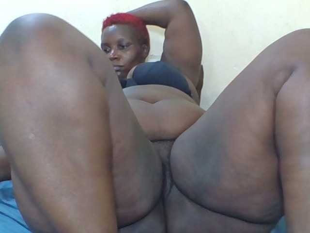 Sexyblackass live cam on BongaCams