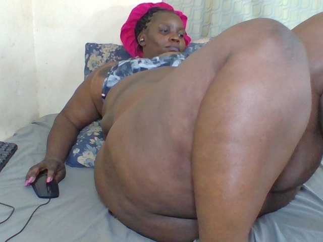 Sexyblackass live cam on BongaCams