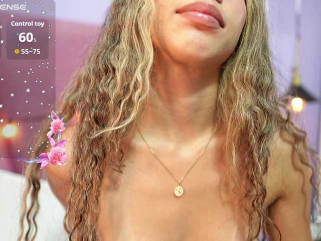 Beautifulskinny18 live cam on BongaCams