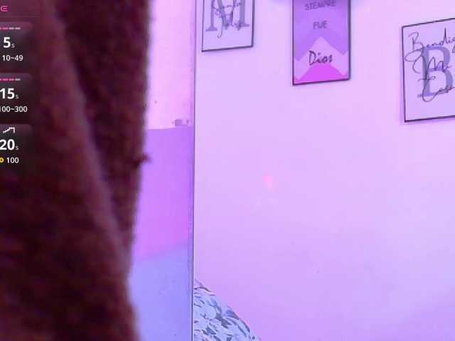 Beautifulskinny18 live cam on BongaCams