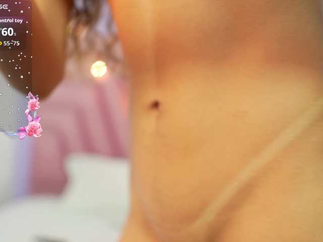 Beautifulskinny18 live cam on BongaCams