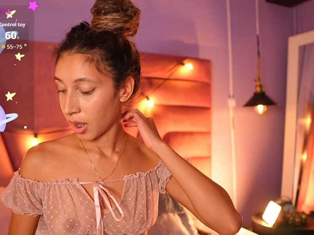 Beautifulskinny18 live cam on BongaCams