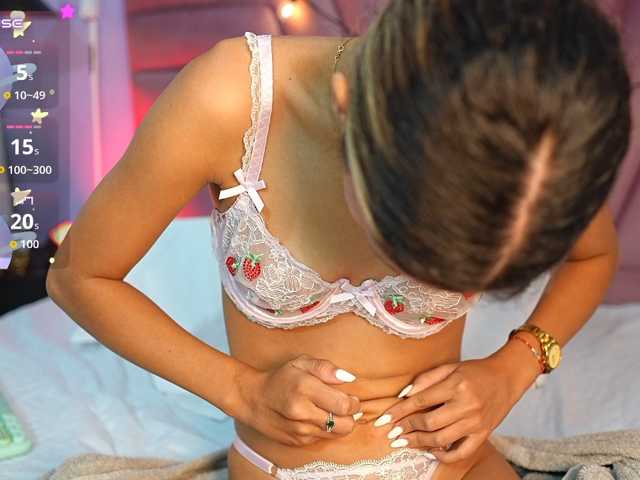 Beautifulskinny18 live cam on BongaCams