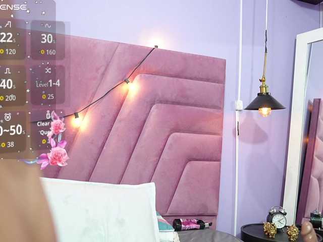 Beautifulskinny18 live cam on BongaCams