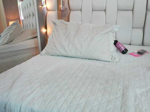 Beautifulskinny18 live cam on BongaCams
