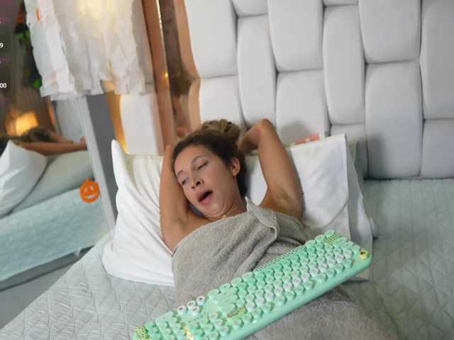 Beautifulskinny18 live cam on BongaCams