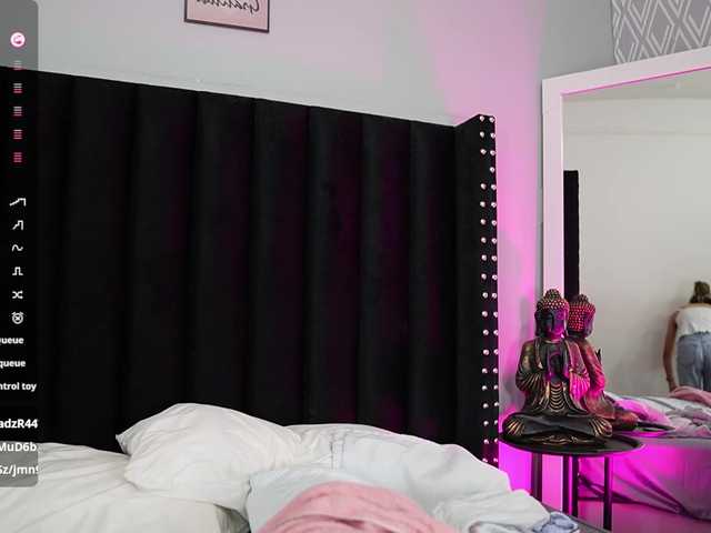Beautifulskinny18 live cam on BongaCams