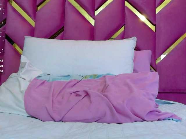 Beautifulskinny18 live cam on BongaCams