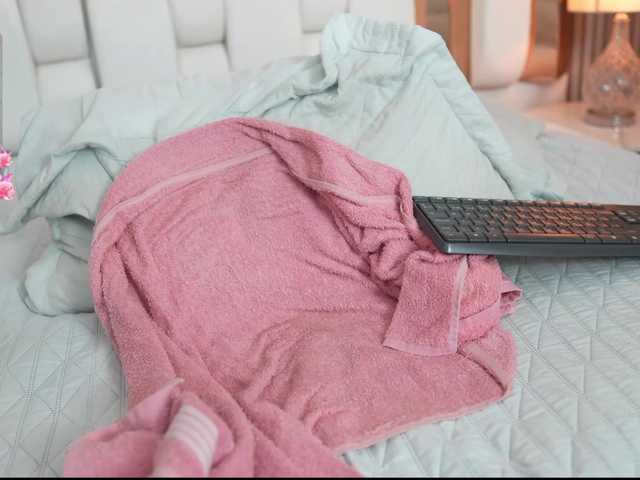 Beautifulskinny18 live cam on BongaCams