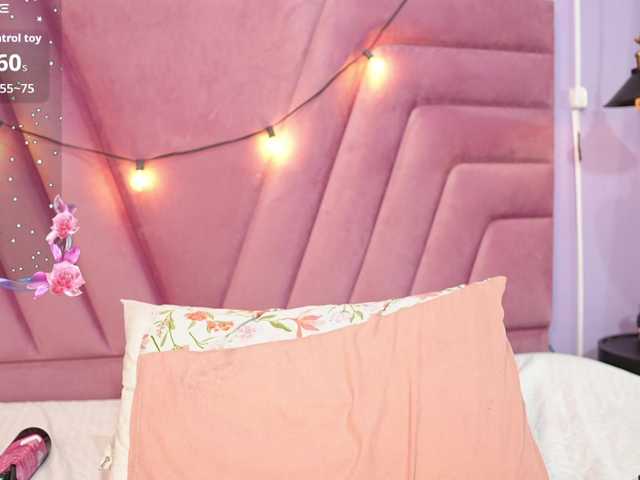 Beautifulskinny18 live cam on BongaCams