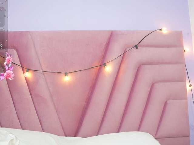 Beautifulskinny18 live cam on BongaCams