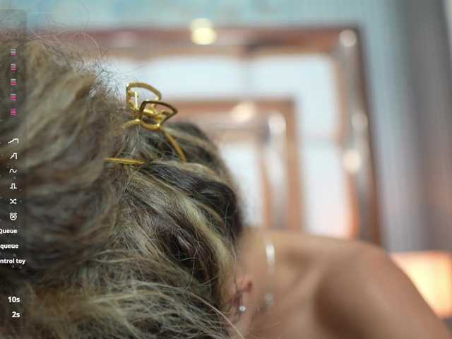 Beautifulskinny18 live cam on BongaCams