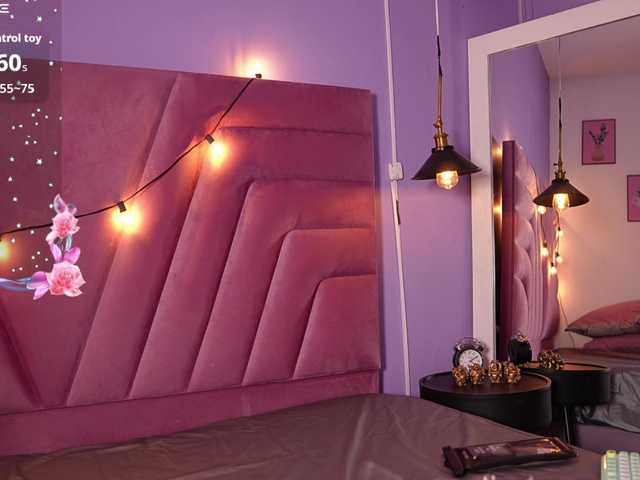 Beautifulskinny18 live cam on BongaCams