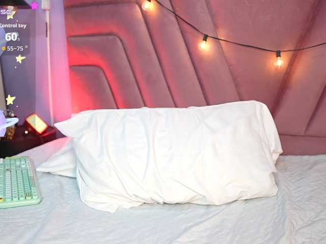 Beautifulskinny18 live cam on BongaCams