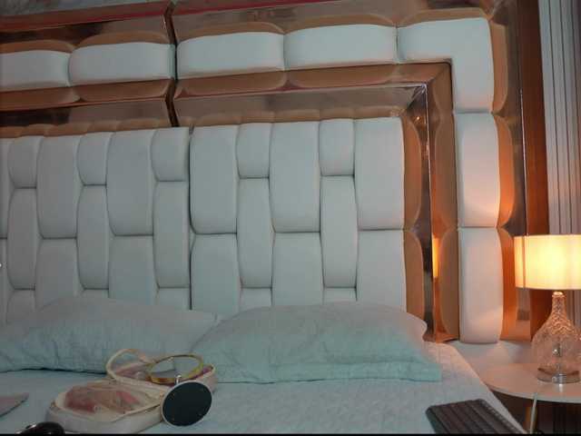 Beautifulskinny18 live cam on BongaCams